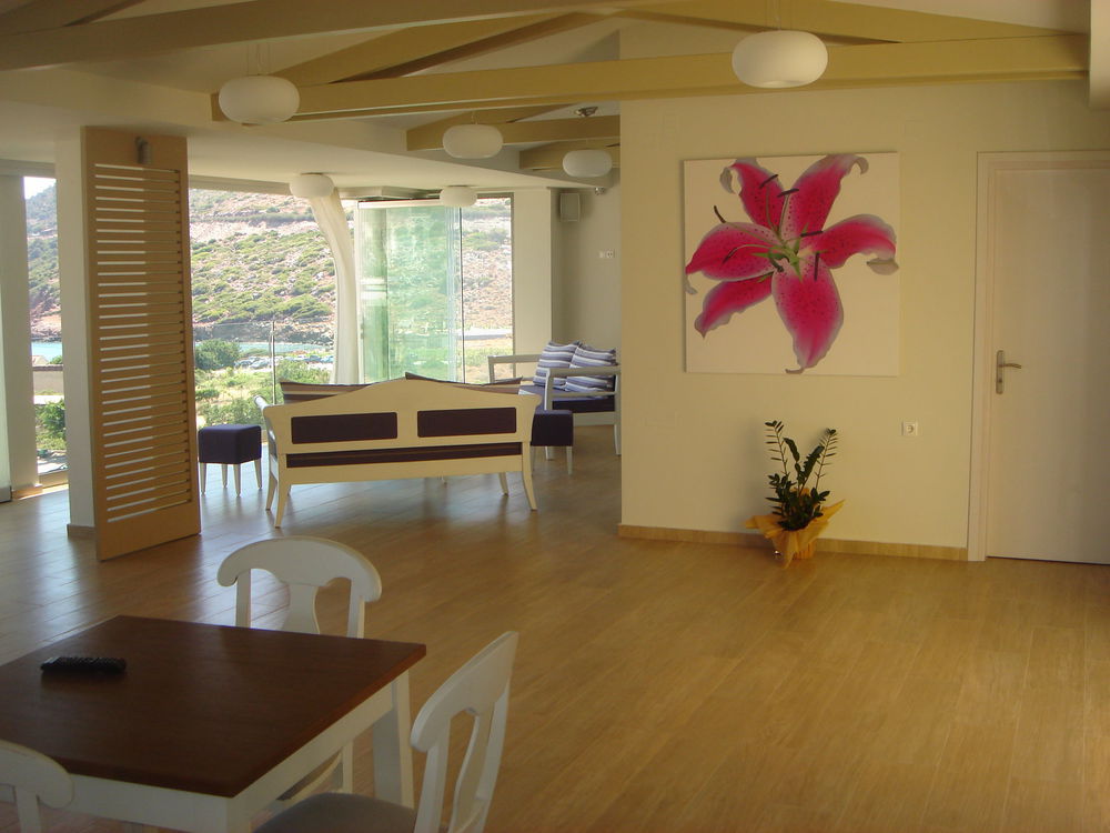 Manos Palace Bali  Interior photo